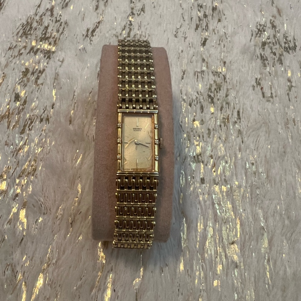 Seiko Squartz Gold women’s vintage watch